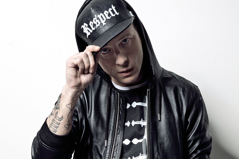 Clementino pubblica il video di “Notte”