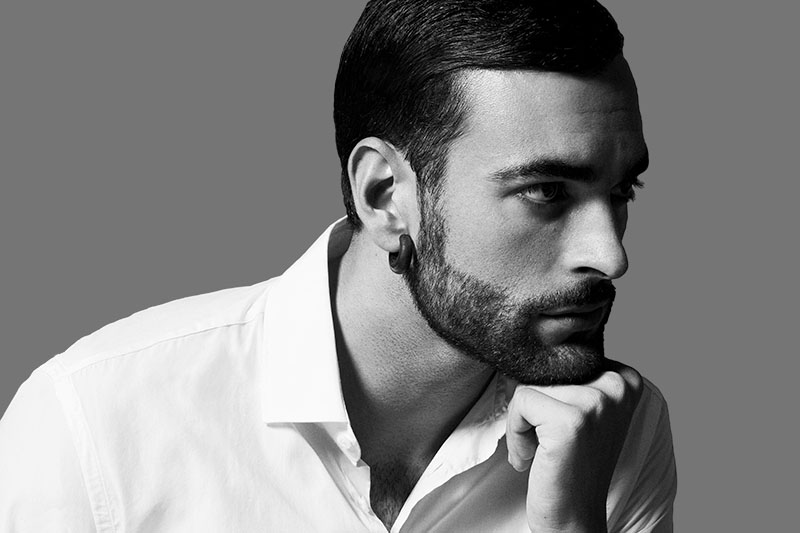 Marco Mengoni rilascia il video di “Parole In Circolo”