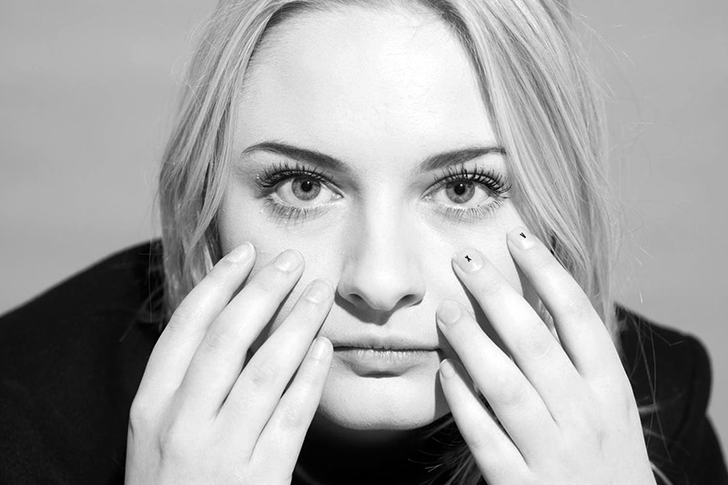 Lapsley debutta con l’album “Long Way Home”