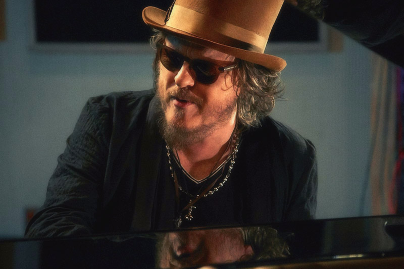 Zucchero “Sugar” Fornaciari: è arrivato “Black Cat”