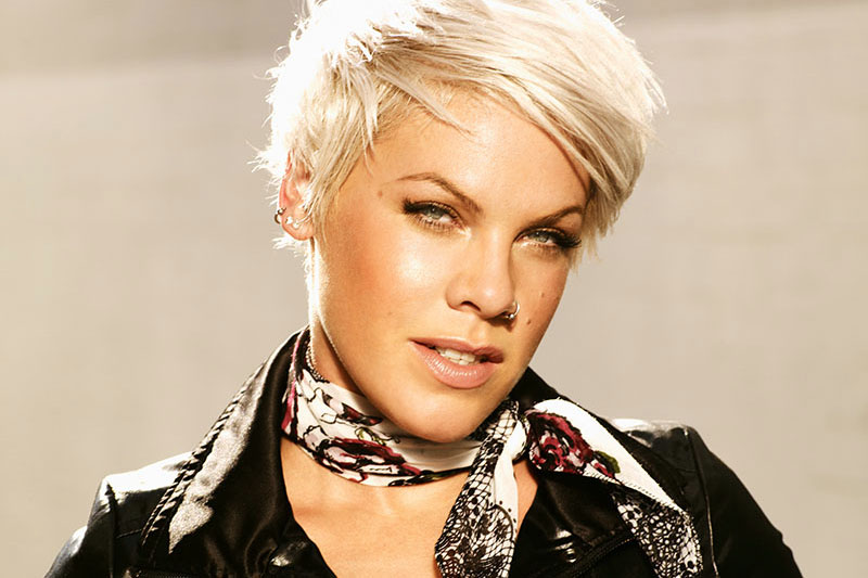 P!nk ritorna con il video di “Just Like Fire”