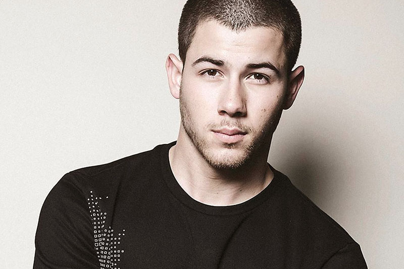 Nick Jonas: è uscito il nuovo album “Last Year Was Complicated”