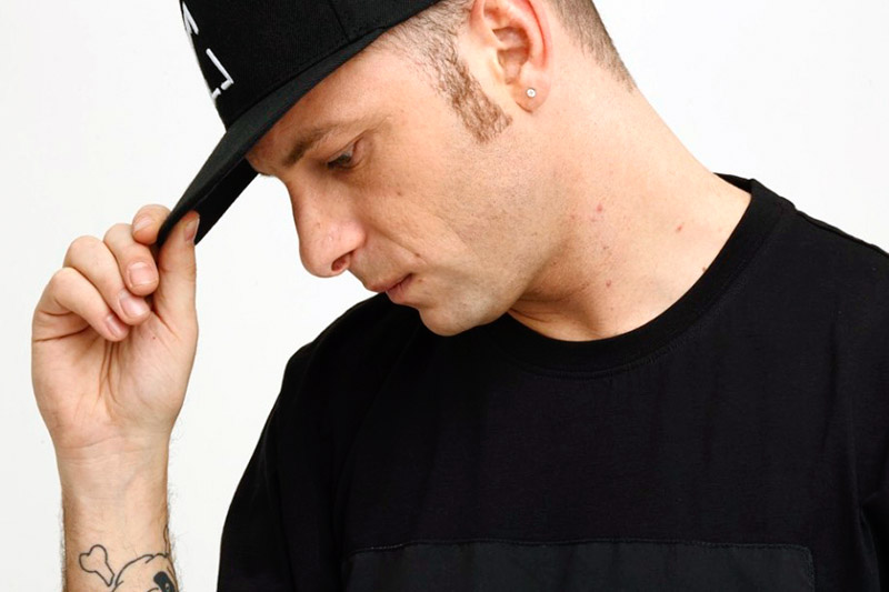 Clementino pubblica il video di “Profumo Di Strada” ft. Tonico 70, Patto MC e Morfuco