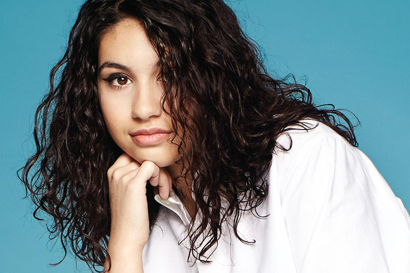 Alessia Cara: online il video di “Scars To Your Beautiful”