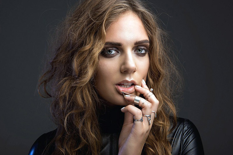 Tove Lo: online il video del nuovo singolo “Cool Girl”