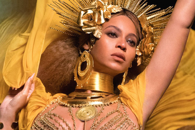 Beyoncé: doppio video e doppio Grammy