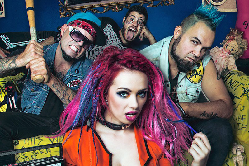 Sumo Cyco: online il video “Move Mountains” ft. Benji Webbe