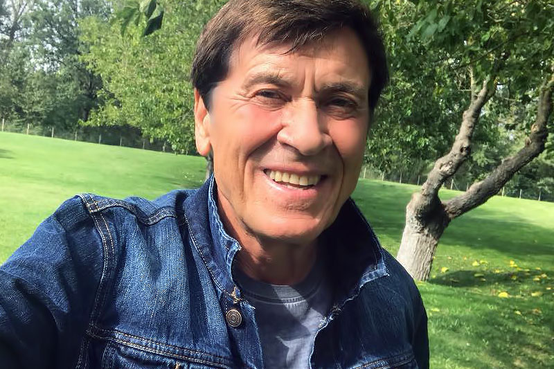 Gianni Morandi ritorna con “D’Amore D’Autore”