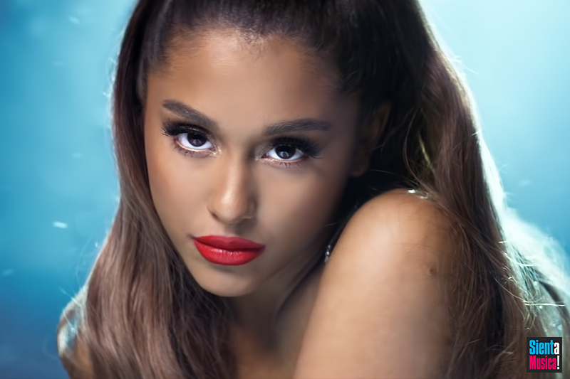 “Breathin” è il nuovo video di Ariana Grande