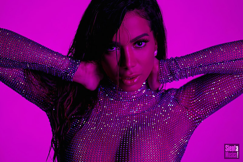 Anitta è fuori con il suo Ep “Solo”