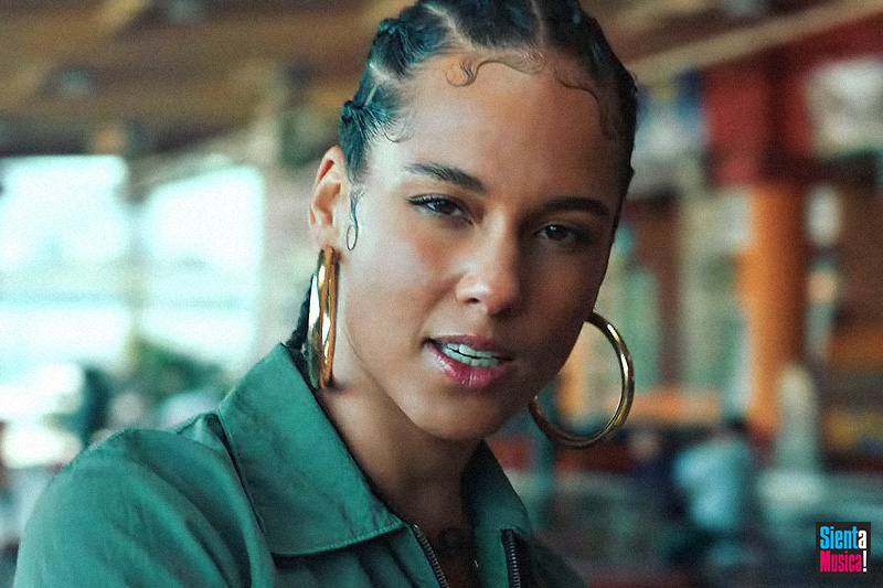 Alicia Keys online con il video “Underdog”