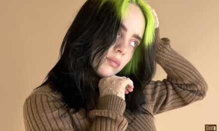 Billie Eilish online con il video di “Therefore I Am”